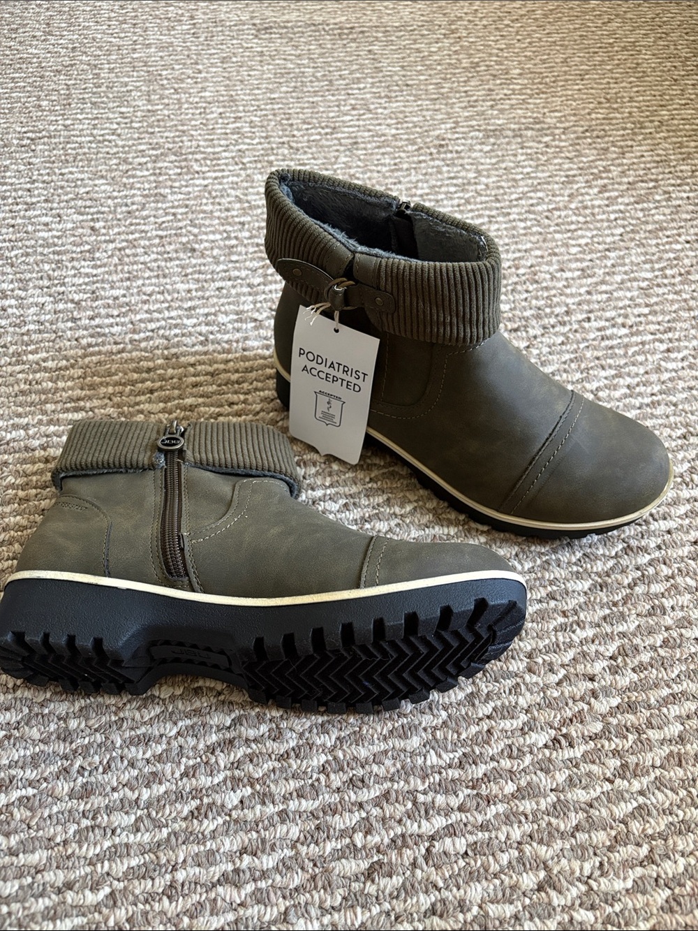 NWT JBU by Jambu Karissa Encore Grey Ankle Boots Size 7
